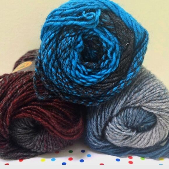 Lion Brand Scarfie Yarn 3 Colors: Teal/Silver, Charcoal/ Aqua & Oxford/ Claret - Picture 2 of 9